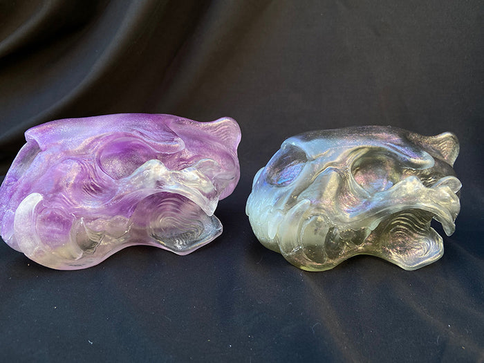 SPIRIT HOUSE CRYSTAL SKULL -DARK PURPLES