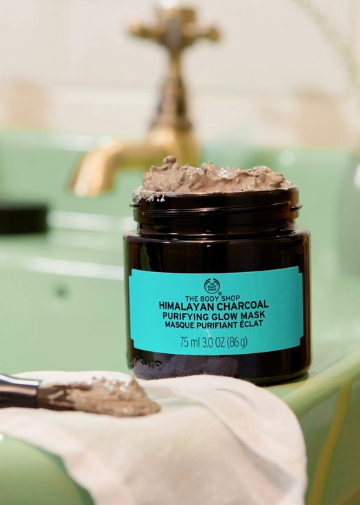 THE BODY SHOP Himalayan Charcoal Purifying Glow Mask قناع طيني بالفحم