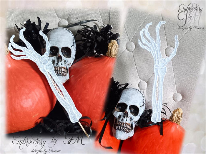 The hand of the skeleton No. 2 / FSL / 5x7 hoop