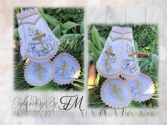 Wine glass shade with cross / 5x7 hoop