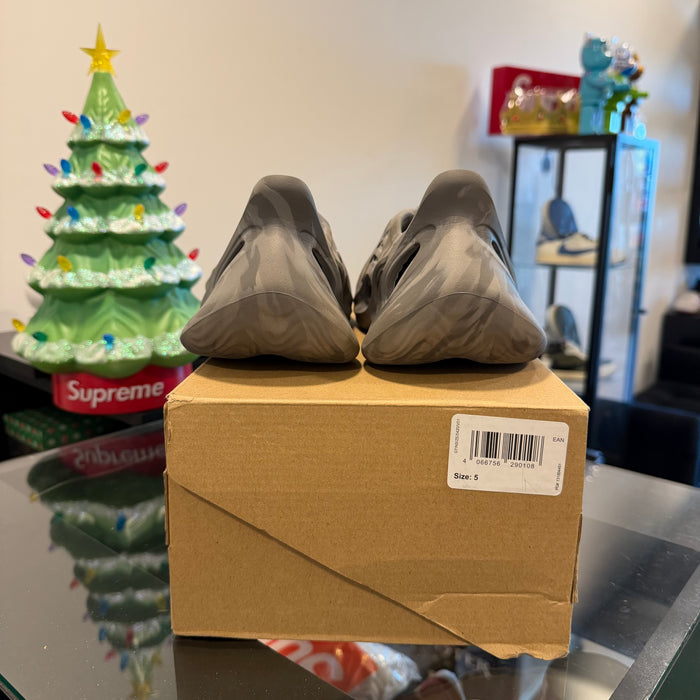 Adidas Yeezy Foam RNR MX Granite (USADA)